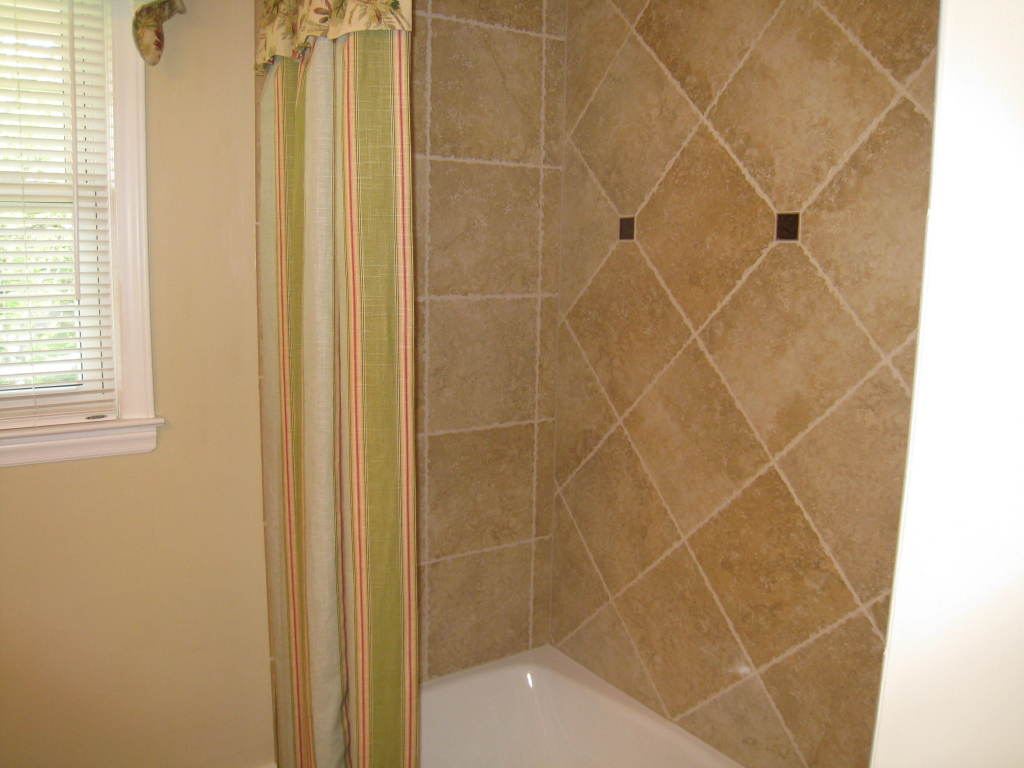 5834 Brahma Road Roanoke, VA 24018 - Photo 13 of 27 Shower