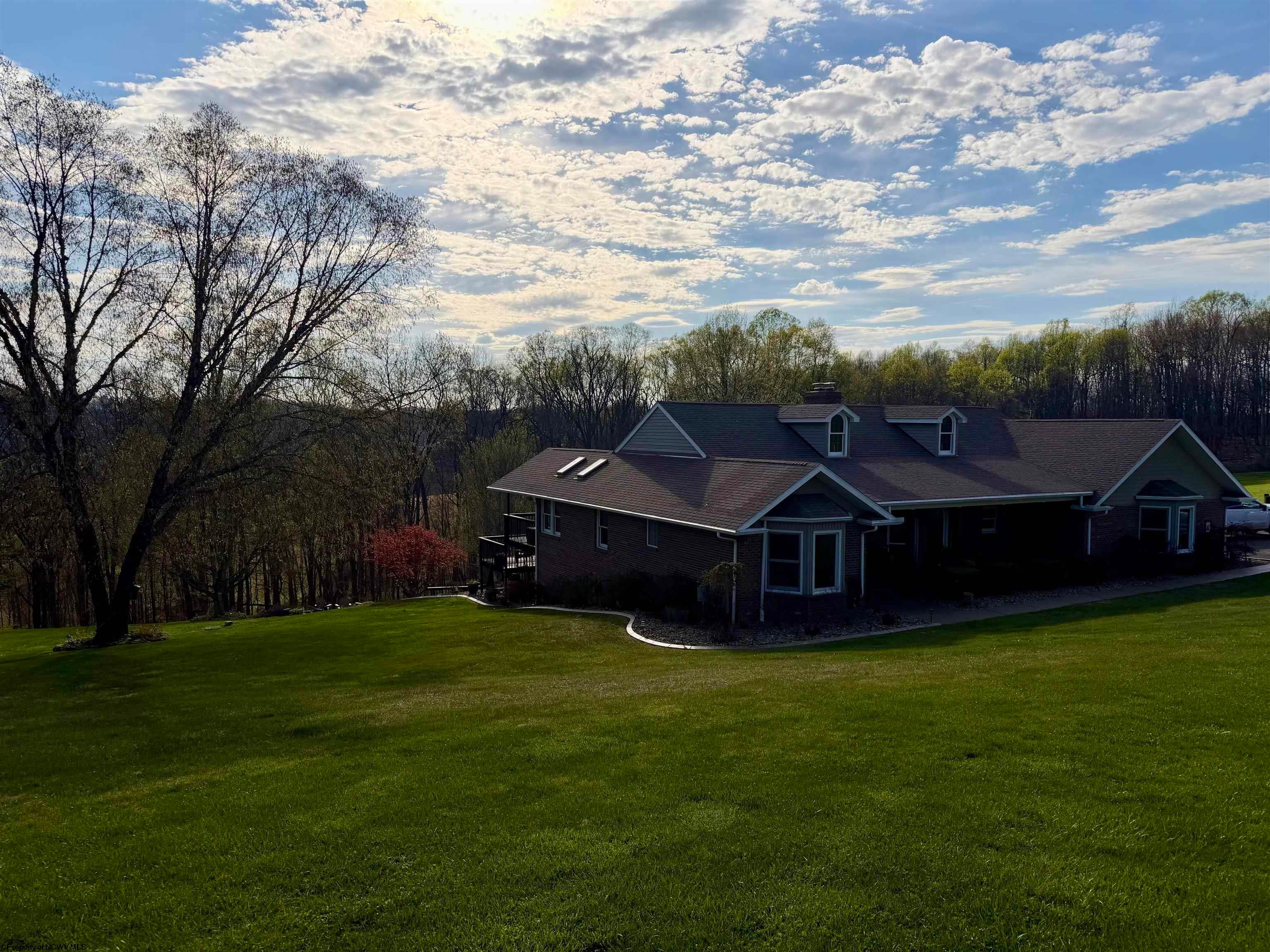 7320 Scottsdale Road Fairmont, WV 26554 - Photo 4 of 46 Gallery Image 4