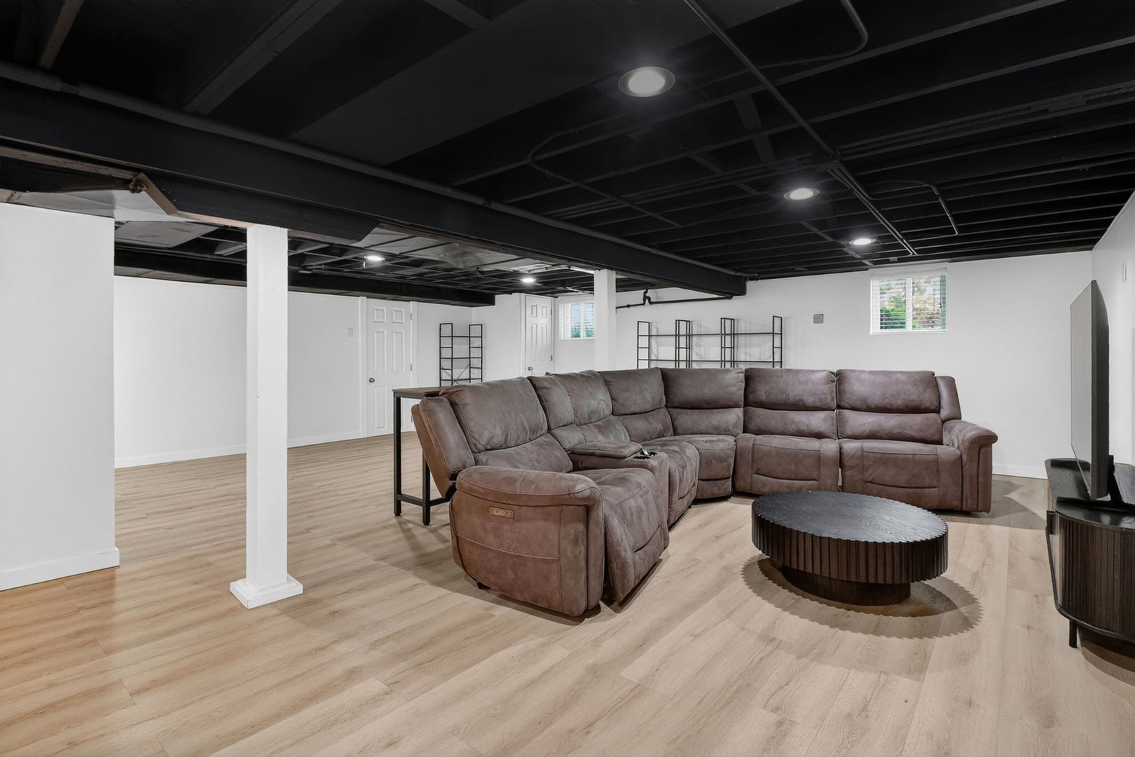 1123 Santa Rosa Avenue Wheaton, IL 60187 - Photo 19 of 28 Gallery Image 19