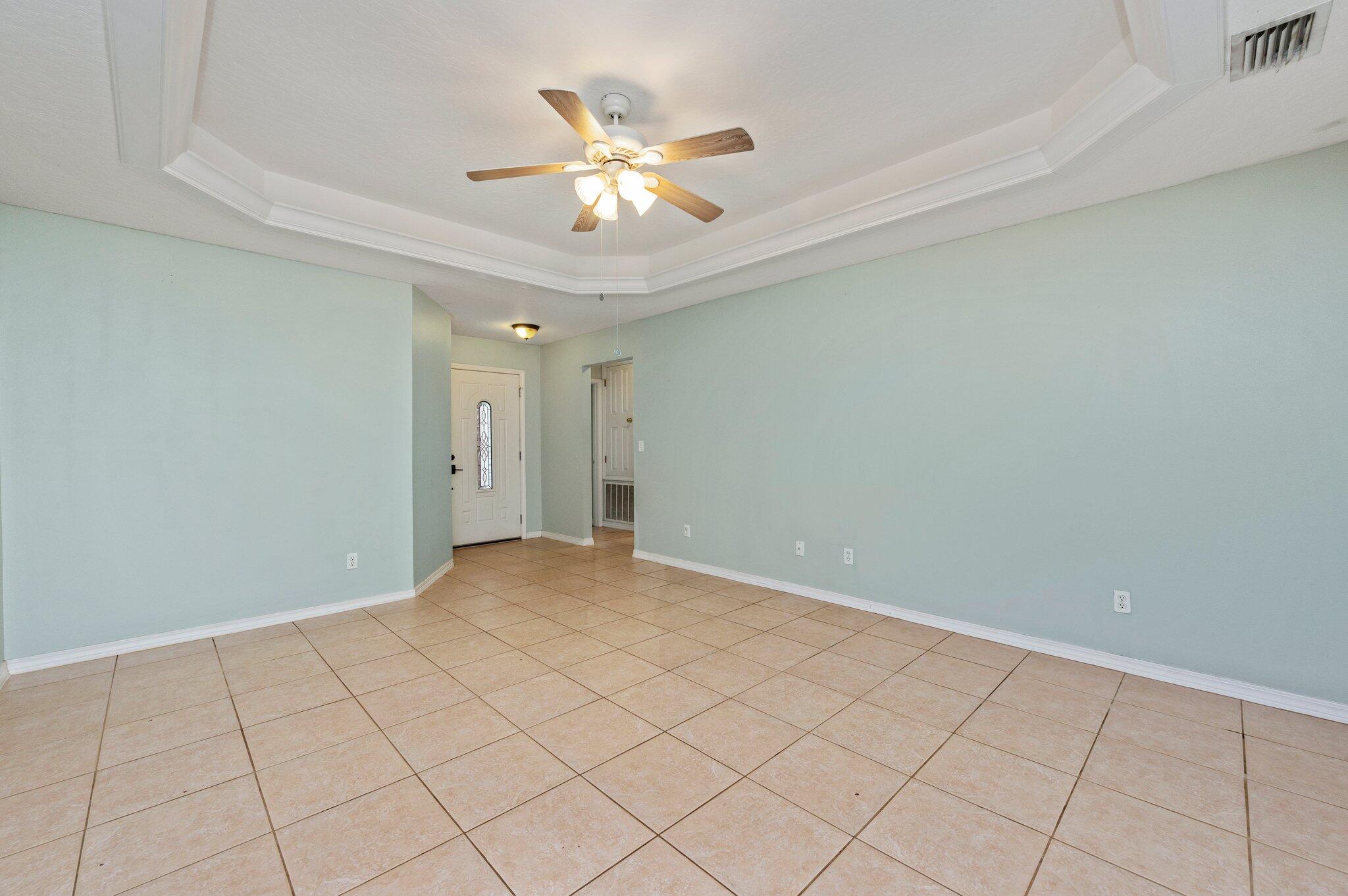 7 Snook Road Mary Esther, FL 32569 - Photo 16 of 38 a view of an empty room