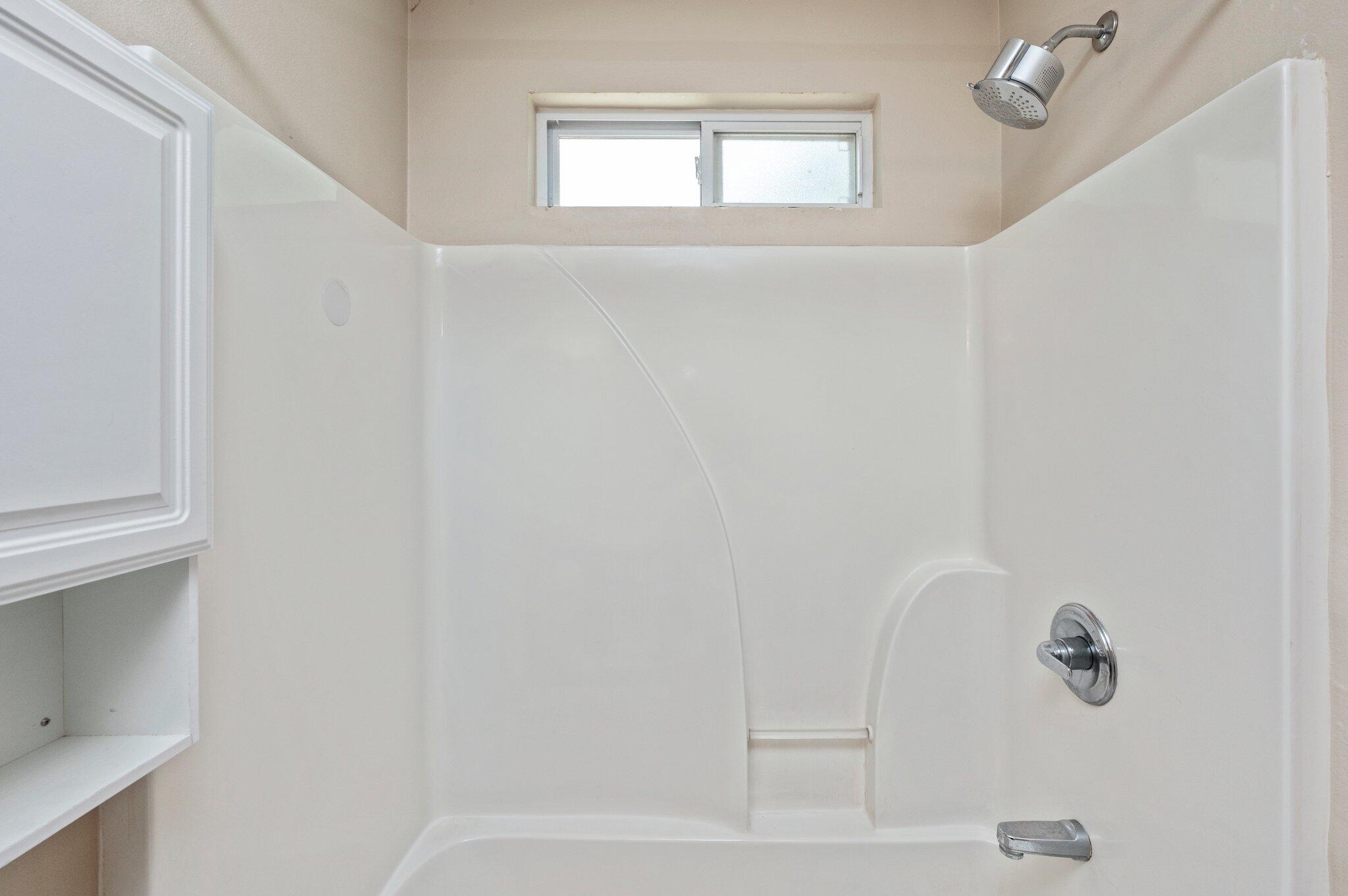 7 Snook Road Mary Esther, FL 32569 - Photo 29 of 38 a bathroom with a shower