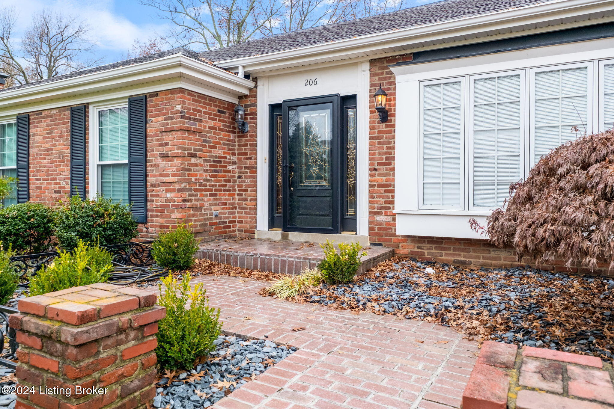 206 South Chadwick Road Louisville, KY 40222 - Photo 6 of 57 206 S Chadwick Rd-15