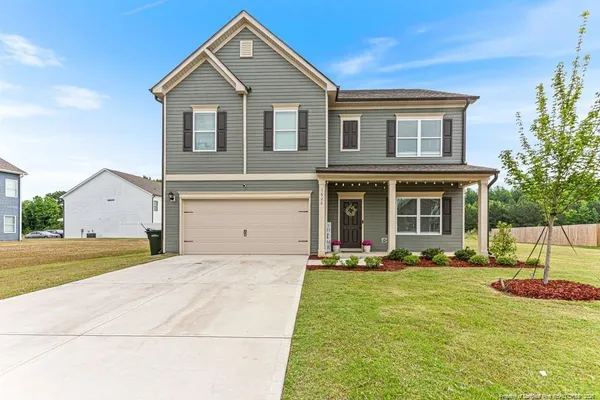$2,700 | 1622 Old Barn Road, Fayetteville, NC 28312