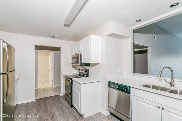 $2,070 | 1656 Parakeet Court, Melbourne, FL 32935