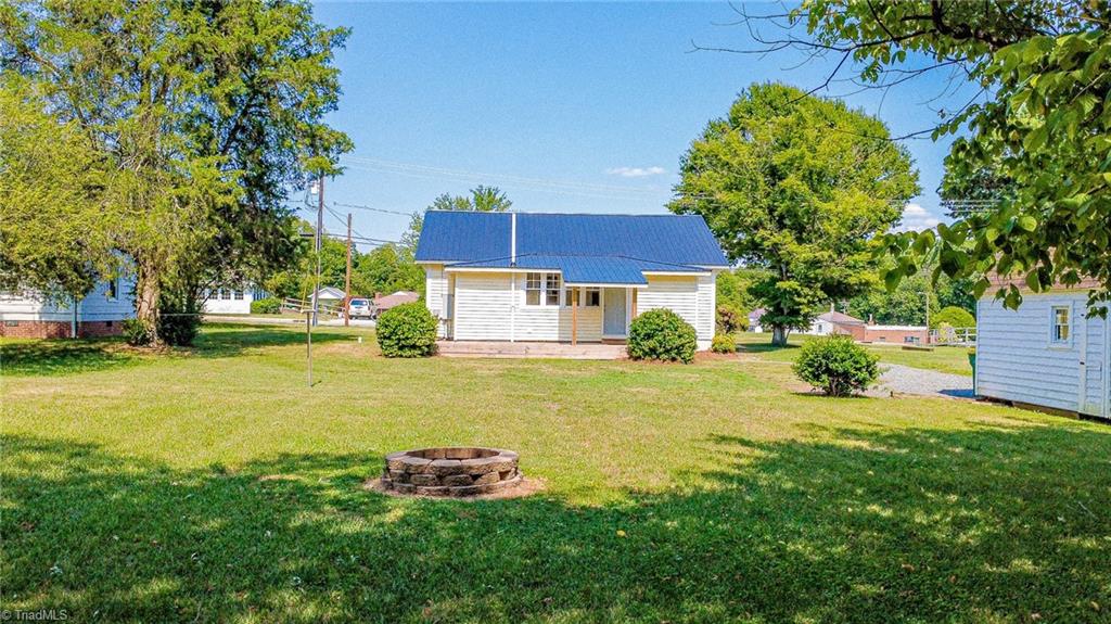 2722 Darrow Road Walkertown, NC 27051 - Photo 32 of 34