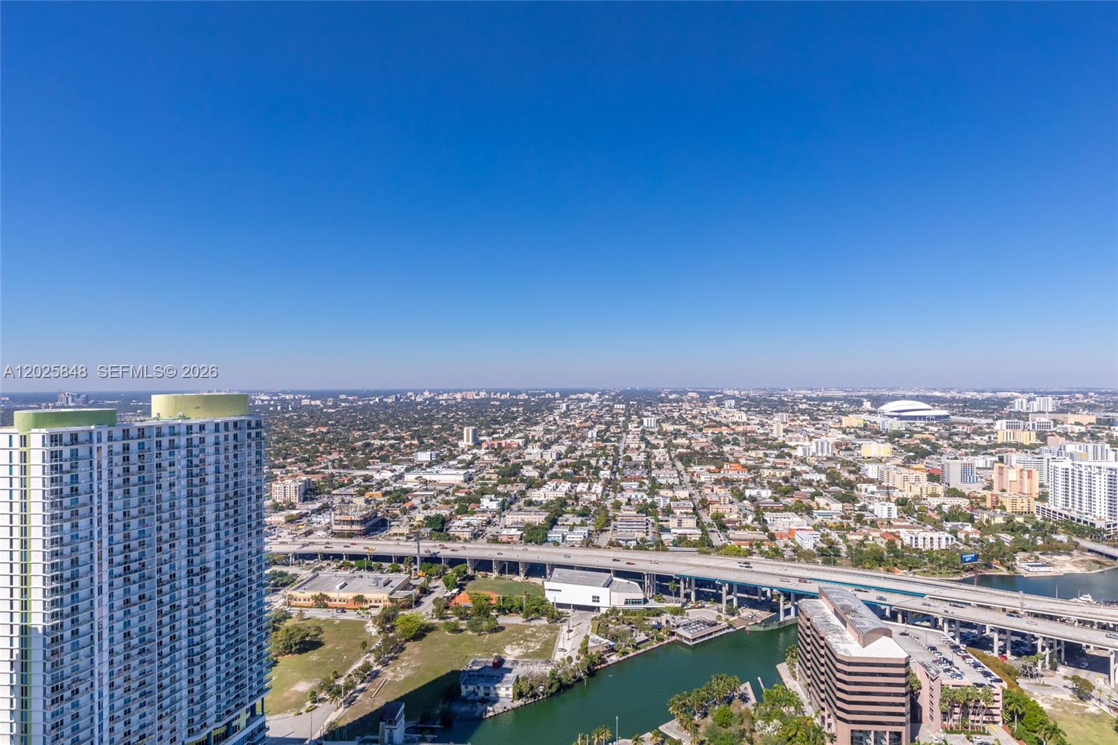 92 Southwest 3rd Street, Unit 5108 Miami, FL 33130 - Photo 20 of 33 a view of a city with tall buildings