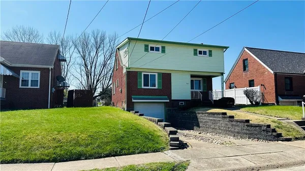 $220,000 | 907 Jefferson Avenue, Natrona Heights, PA 15065