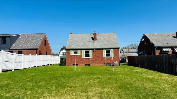 $220,000 | 907 Jefferson Avenue, Natrona Heights, PA 15065