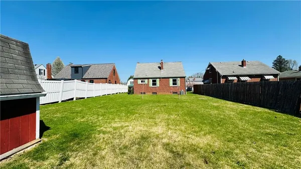 $220,000 | 907 Jefferson Avenue, Natrona Heights, PA 15065