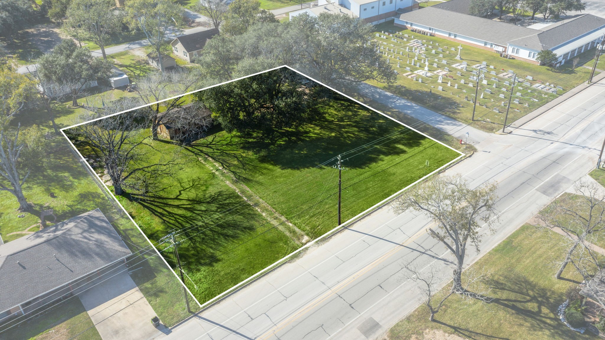 9310 Main Street Needville, TX 77461 - Photo 15 of 27 a view of a garden