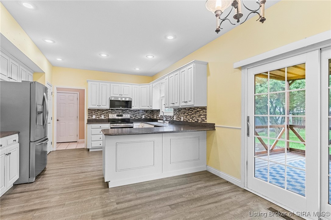 2459 Woods Edge Drive Madison, IN 47250 - Photo 13 of 37