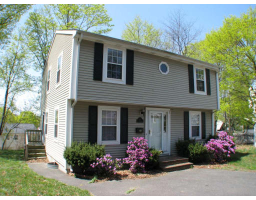 10 R Pine Street Boston, MA 02136 - Photo 1 of 13 Gallery Image 1