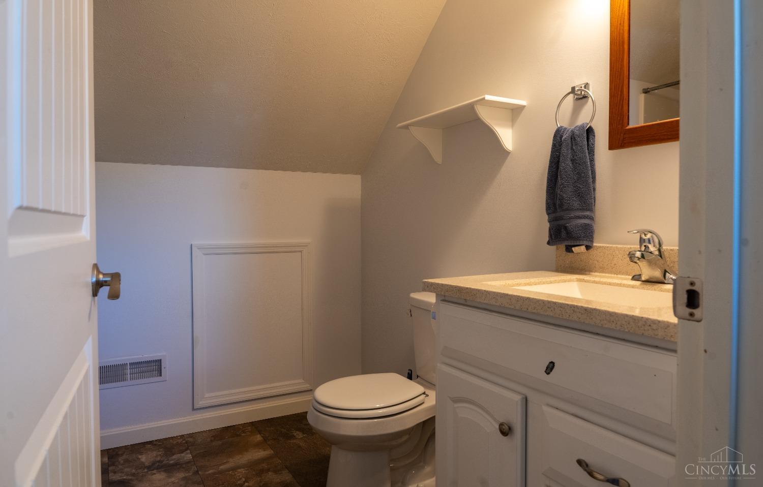 5417 Roush Road Hillsboro, OH 45133 - Photo 15 of 29 Gallery Image 15
