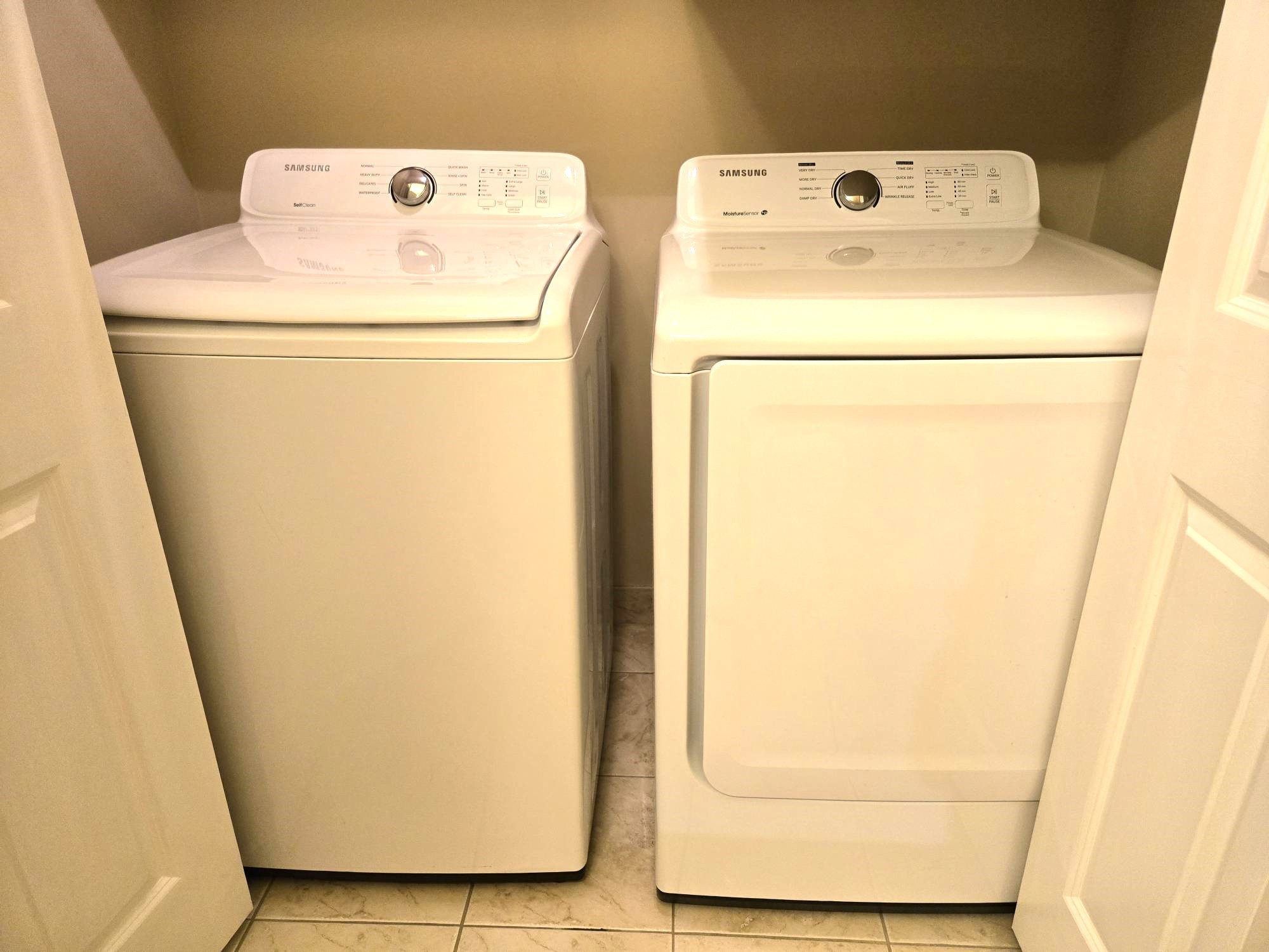 1900 Genesee Street, Unit 207 Houston, TX 77006 - Photo 41 of 50 Laundry in secondary bath. Washer and dryer are negotiable with purchase of condo.