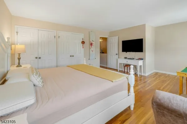 $475,000 | 14 Pembroke Drive, Mendham, NJ 07945