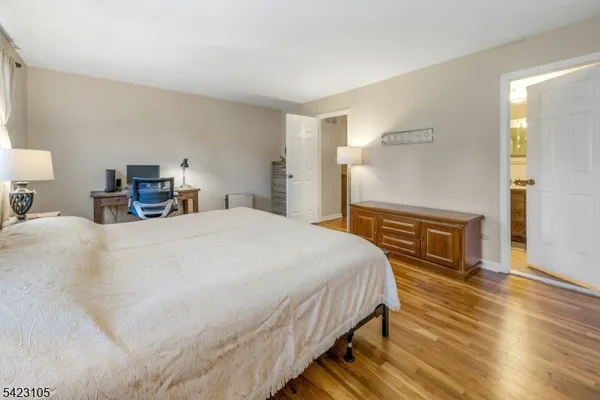 $475,000 | 14 Pembroke Drive, Mendham, NJ 07945