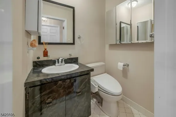 $475,000 | 14 Pembroke Drive, Mendham, NJ 07945