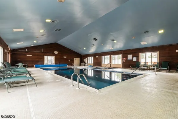 $475,000 | 14 Pembroke Drive, Mendham, NJ 07945