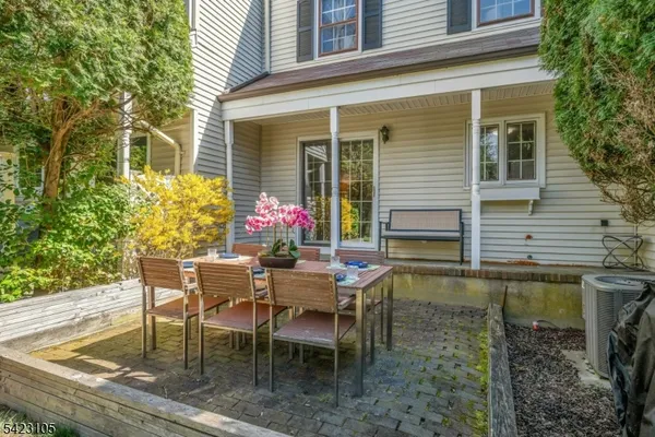 $475,000 | 14 Pembroke Drive, Mendham, NJ 07945