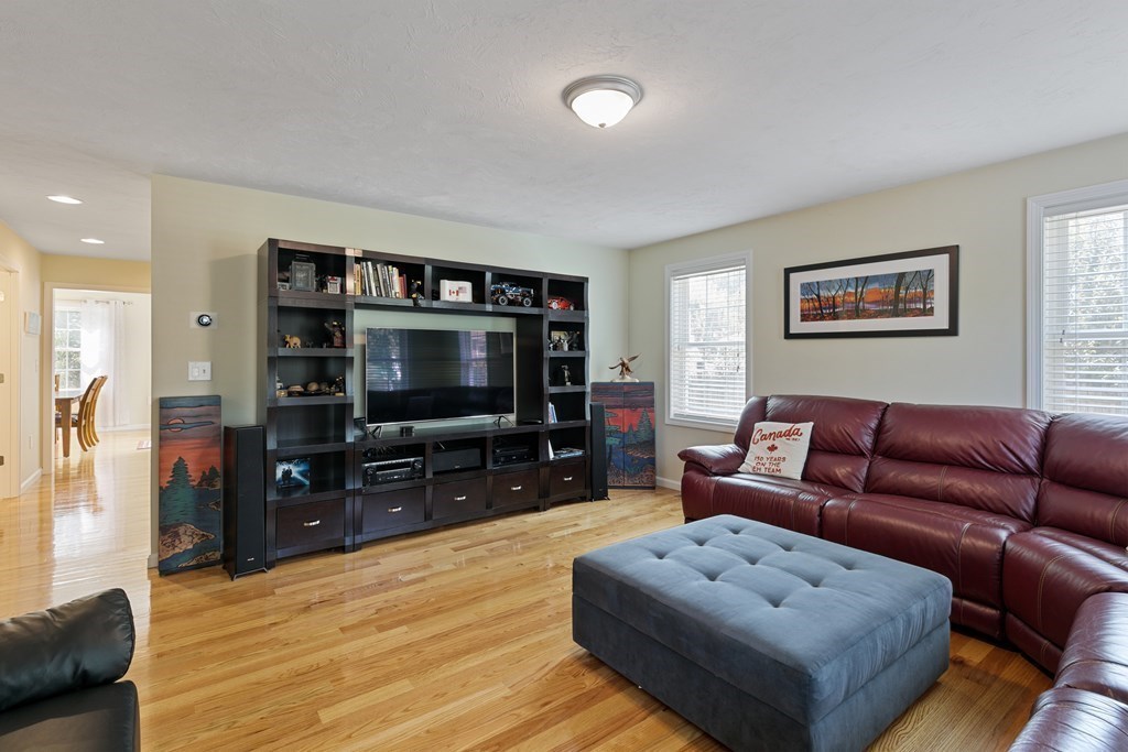 13 3rd Road, Unit 13 Woburn, MA 01801 - Photo 5 of 40 Gallery Image 5