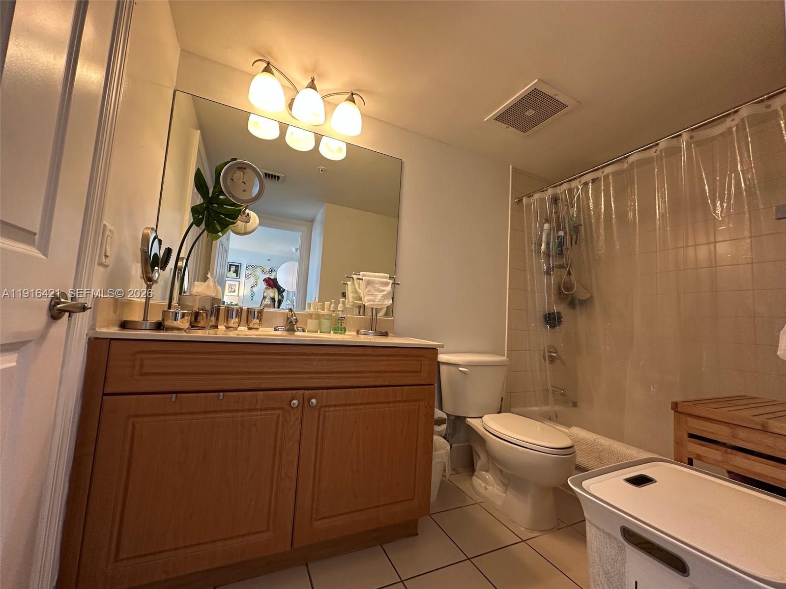 900 Southwest 8th Street, Unit 1010 Miami, FL 33130 - Photo 13 of 18