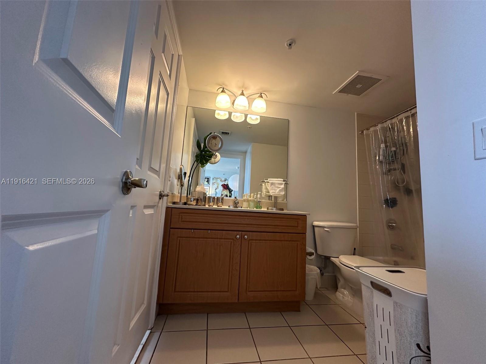 900 Southwest 8th Street, Unit 1010 Miami, FL 33130 - Photo 14 of 18