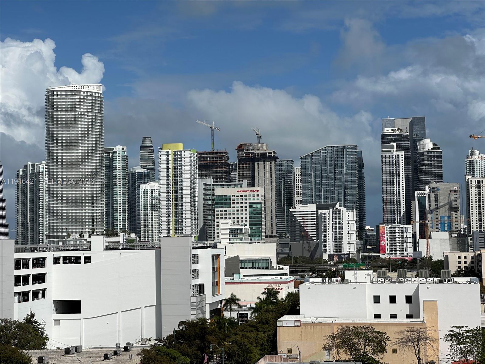 900 Southwest 8th Street, Unit 1010 Miami, FL 33130 - Photo 30 of 31