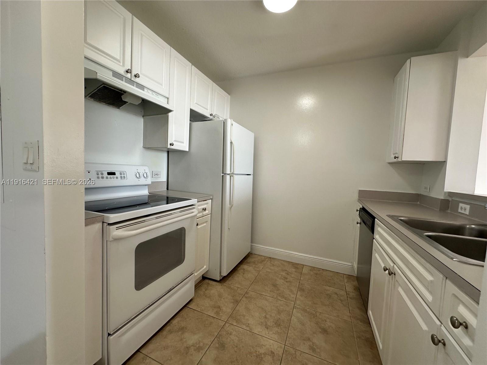 900 Southwest 8th Street, Unit 1010 Miami, FL 33130 - Photo 4 of 27