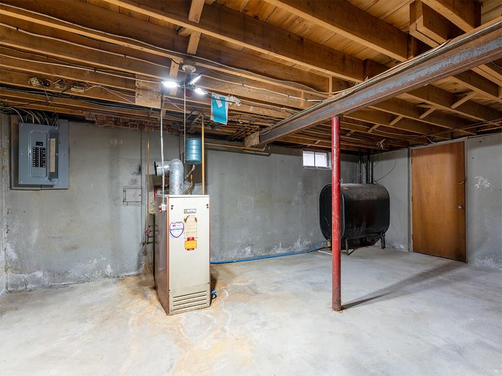 161 Wayside Road Portland, ME 04102 - Photo 18 of 24 161 Wayside Basement 2