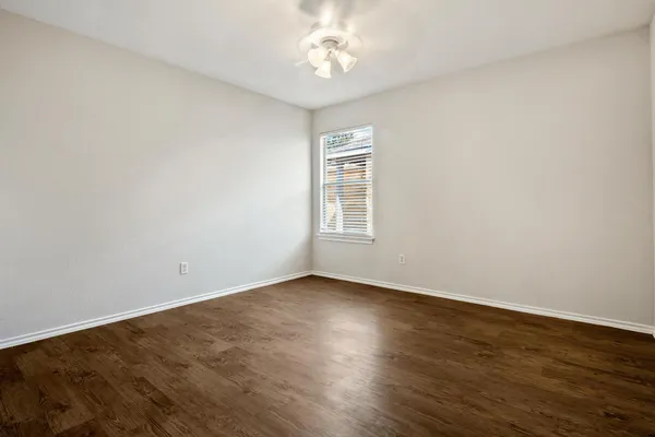 $274,900 | 162 Brandons Way, Buda, TX 78610