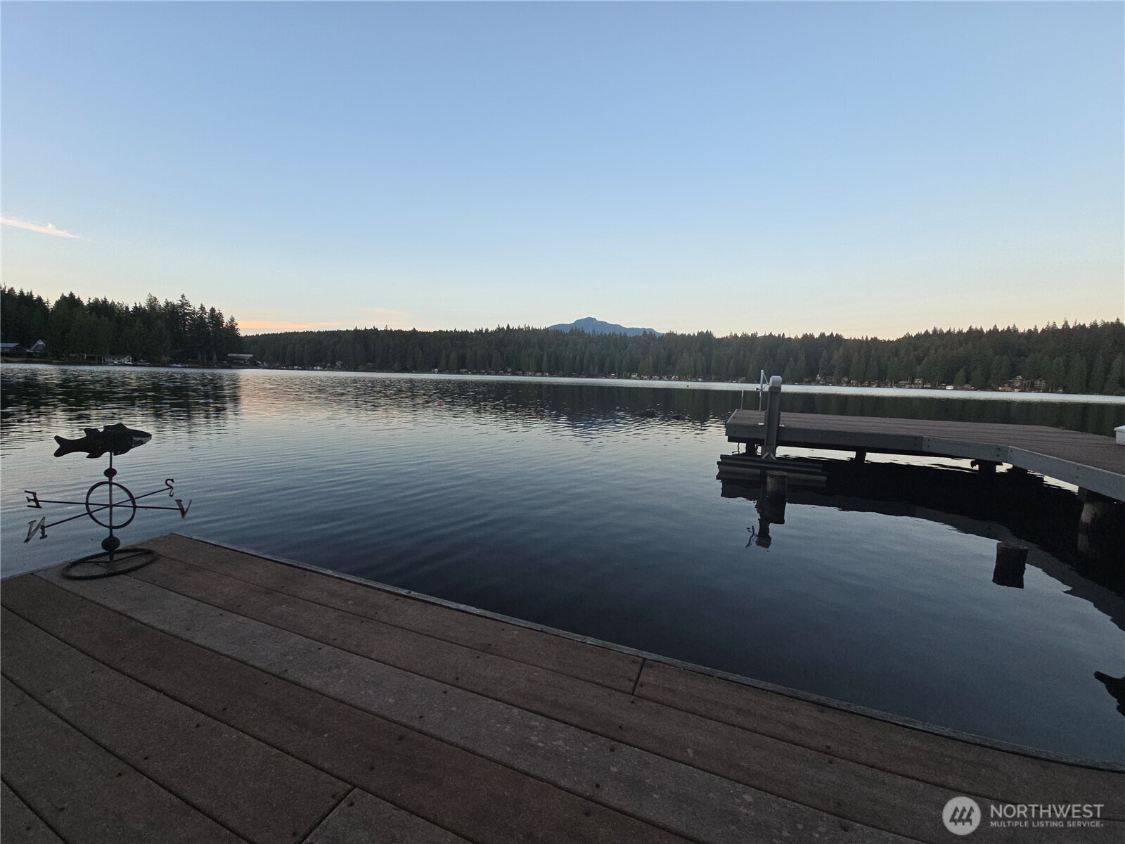 425 West Shore Loop Road Snohomish, WA 98290 - Photo 4 of 11 Gallery Image 4