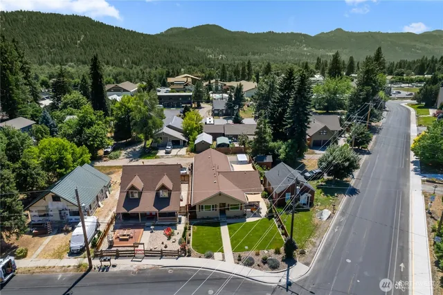 an aerial view of multiple house