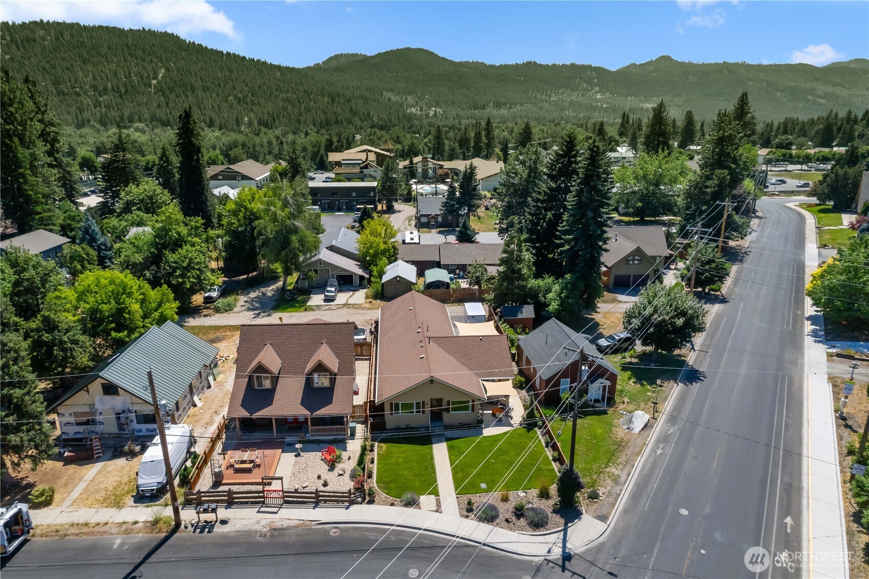 121 Benton Street Leavenworth, WA 98826 - Photo 34 of 37 an aerial view of multiple house