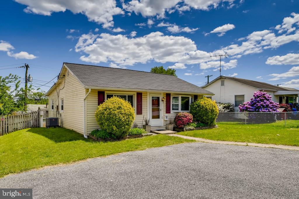 15 Gyro Drive Baltimore, MD 21220 - Photo 2 of 29