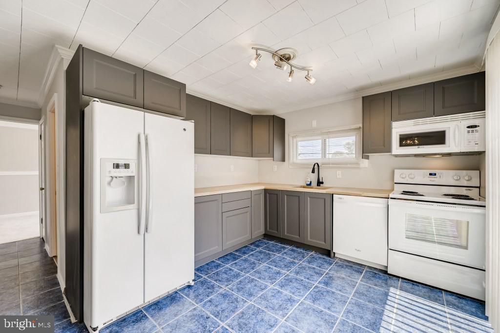 15 Gyro Drive Baltimore, MD 21220 - Photo 12 of 29