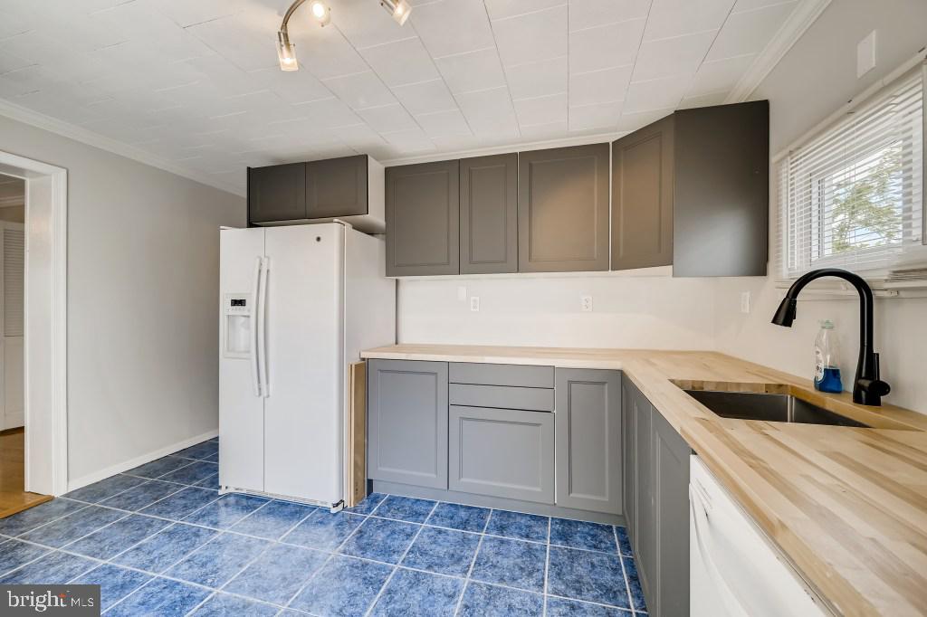 15 Gyro Drive Baltimore, MD 21220 - Photo 14 of 29