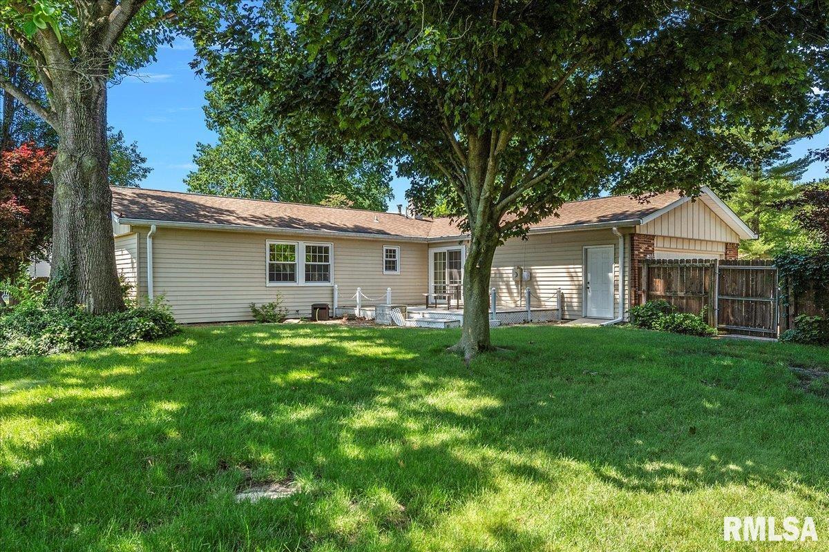 16 Red Oak Lane Springfield, IL 62712 - Photo 32 of 36 Gallery Image 32