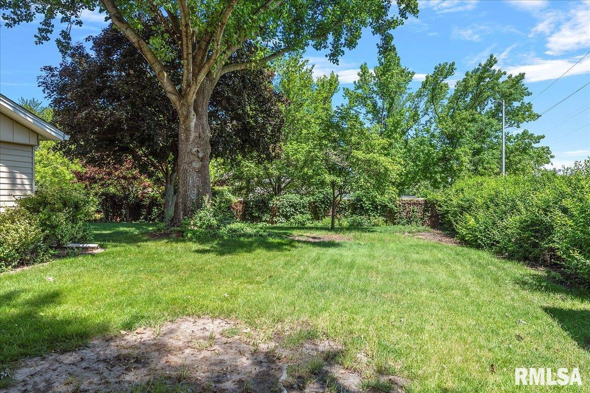 16 Red Oak Lane Springfield, IL 62712 - Photo 35 of 36 Gallery Image 35