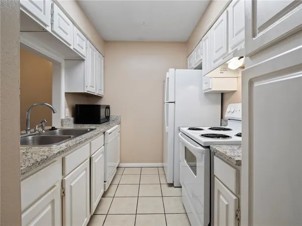 $925 | 400 Voters Road, Slidell, LA 70461