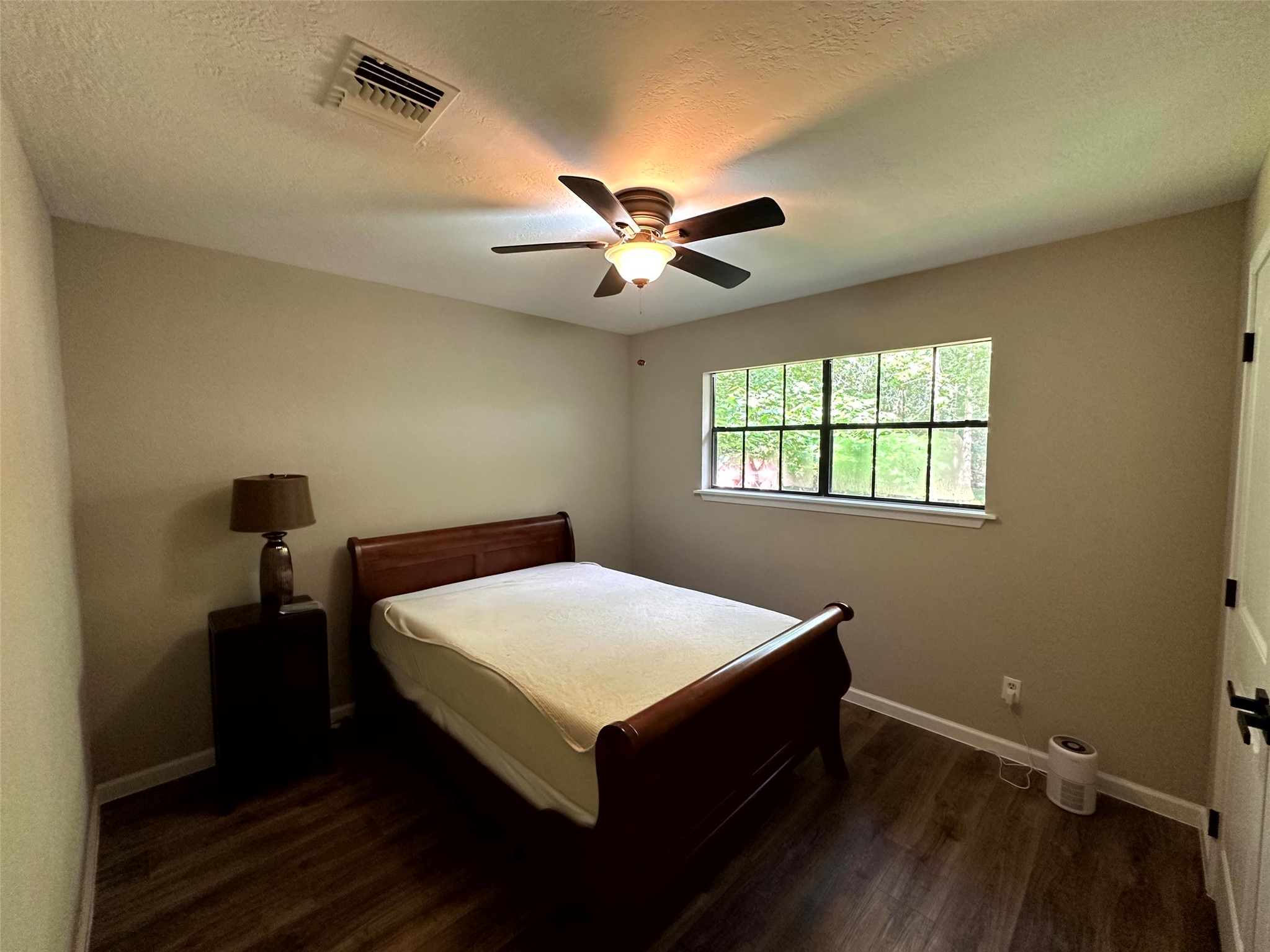 12289 Thompson Road Willis, TX 77318 - Photo 13 of 20 2nd bedroom.