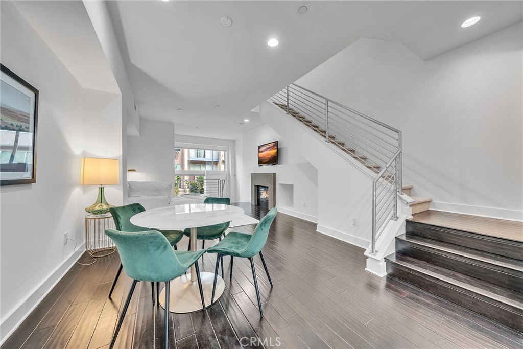 726 Rockefeller Irvine, CA 92612 - Photo 16 of 40