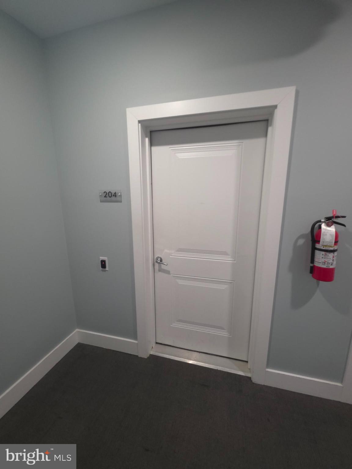 3925 Haverford Avenue, Unit 204 Philadelphia, PA 19104 - Photo 25 of 37 a view of small space