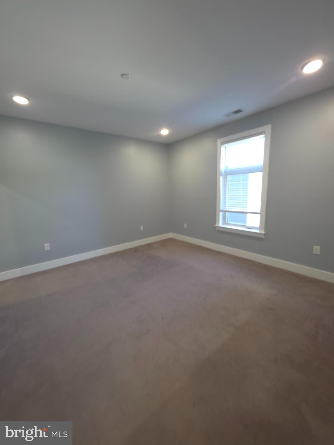 3925 Haverford Avenue, Unit 204 Philadelphia, PA 19104 - Photo 35 of 37 an empty room with a window