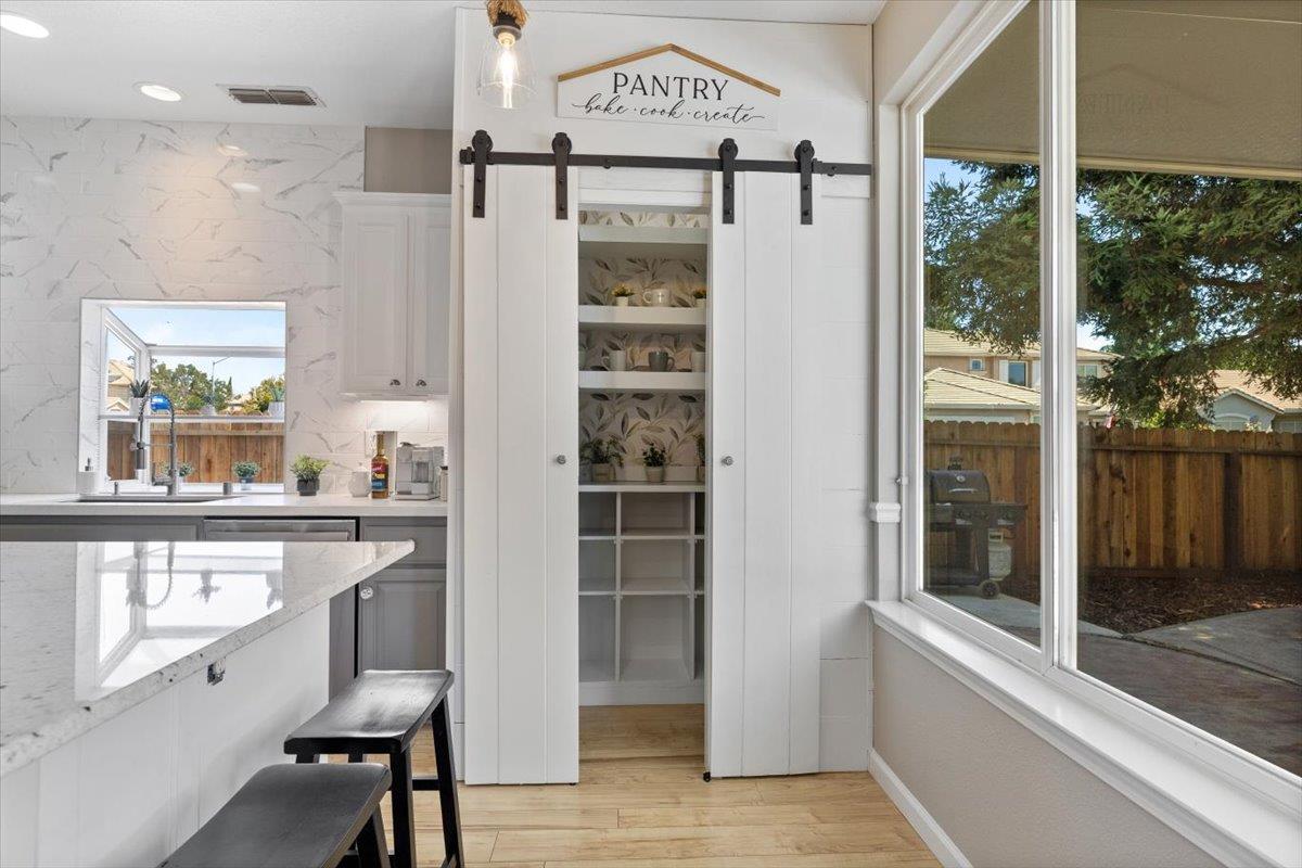 2445 Abbeyhill Road Lincoln, CA 95648 - Photo 15 of 88 Gallery Image 15