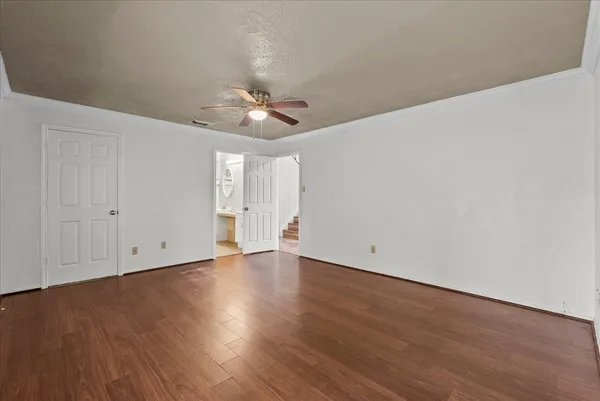 $2,600 | 430 Redway Lane, Houston, TX 77598