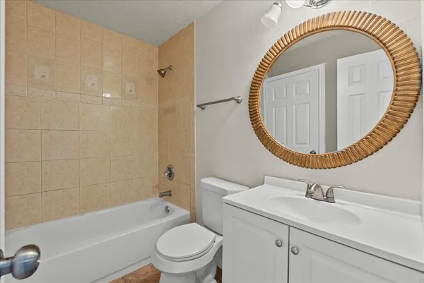 $2,600 | 430 Redway Lane, Houston, TX 77598