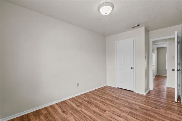 $2,600 | 430 Redway Lane, Houston, TX 77598