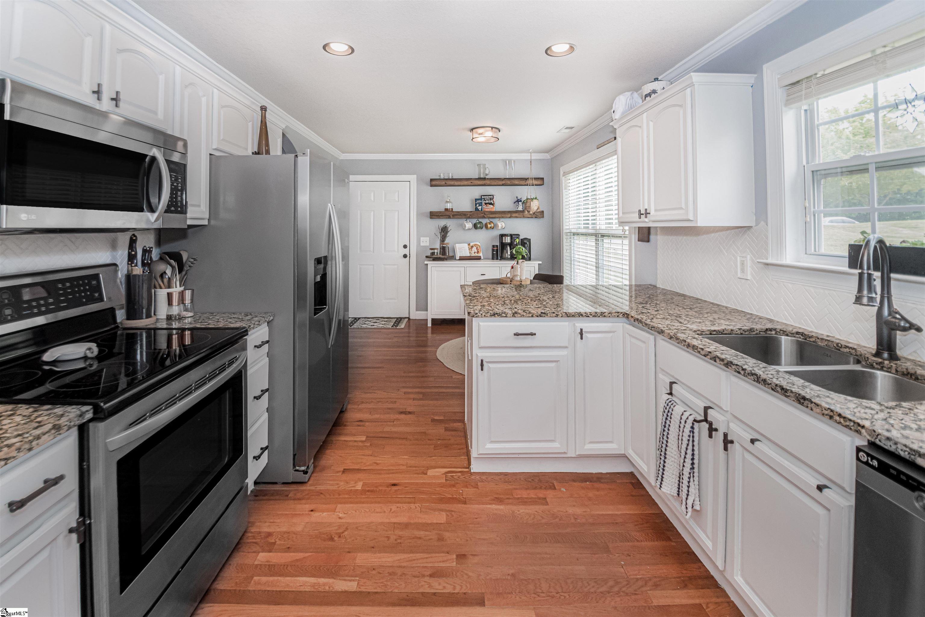 207 Abners Trail Road Greer, SC 29651 - Photo 16 of 36 Gallery Image 16