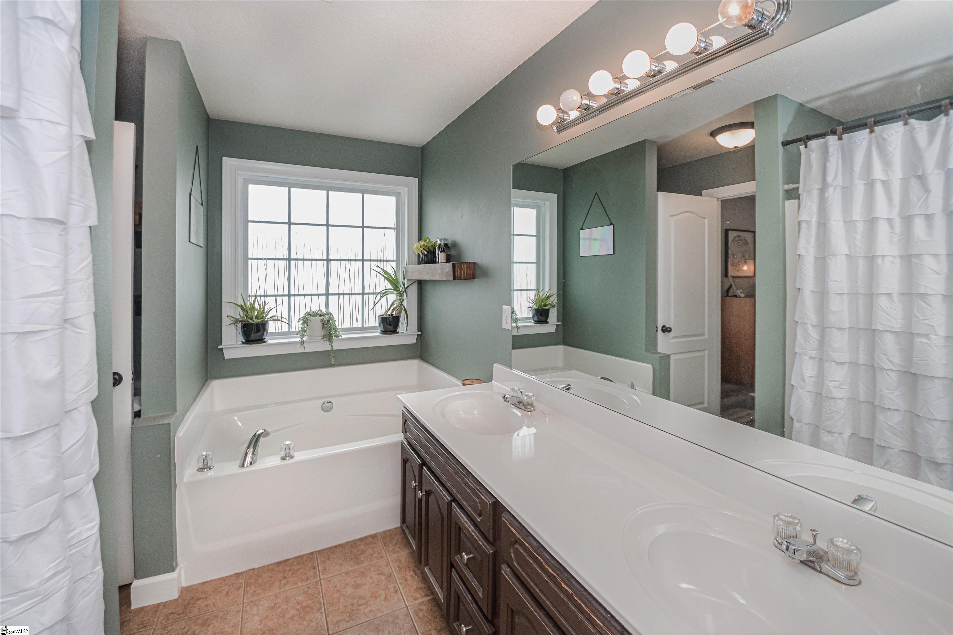 207 Abners Trail Road Greer, SC 29651 - Photo 25 of 36 Gallery Image 25