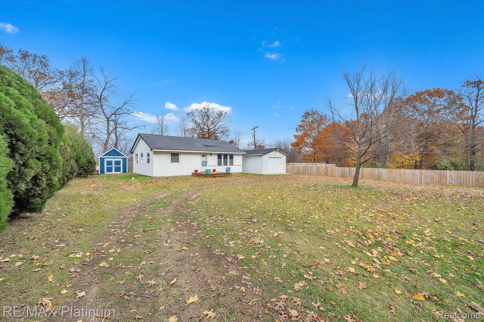 12416 Silver Lake Road Byron, MI 48418 - Photo 37 of 45 37-12416 Silver Lake Rd-windowstill-realestate-photography-37.jpg
